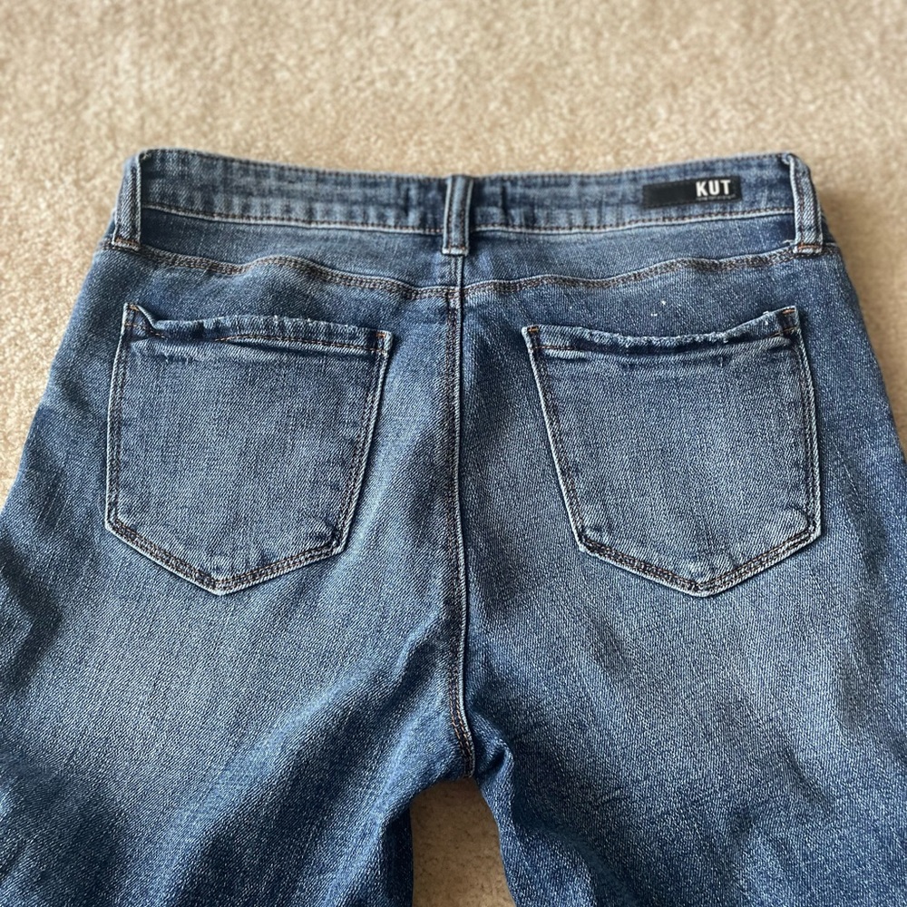 Kut from the Kloth Reese Ankle Straight leg Jeans. Women size 4 - Picture 6 of 14